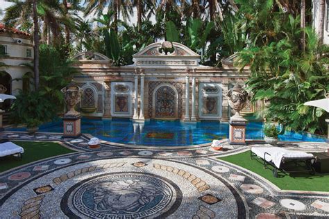 stilista casa versace|gianni versace designer.